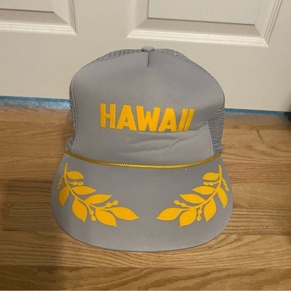 Vintage Hawaii Gray Rope Mesh SnapBack Trucker Puffy Hat Gold Leaf Lapel - Picture 4 of 13